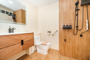 Classic Quadruple Room | Badeværelse