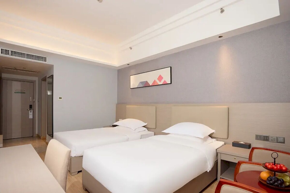 Comfort Twin Room