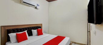 Deluxe Hotel Amigo