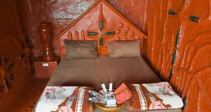 Authentic Akha Mudhouse — Mountain View Retreat in Mae Salong บ้านดินอาข่า