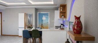 THE CITY WALLS SUIT OTEL
