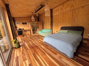 Bed sheets - Shala Wellness Retreat nested at Lake Kaniere offers Peace, Nature, Yoga & Sauna (Kokatahi)