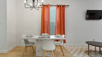 House, Garden View | Dining room