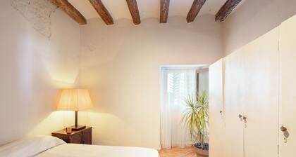 Rural House 'El Masot de Durban' with Mountain Views, Private Terrace and Wi-Fi