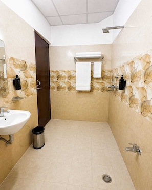 Bathroom - Hotel Tapovan Inn (Varanasi)
