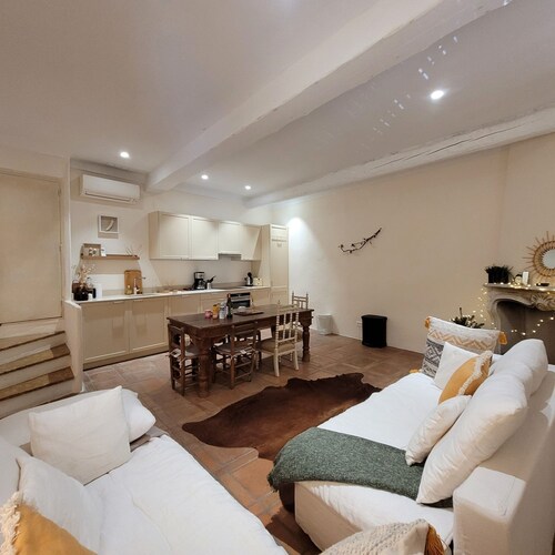Jolie Maison DE Ville 450 m DES Plages A3b113