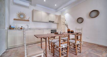 Jolie Maison DE Ville 450 m DES Plages A3b113