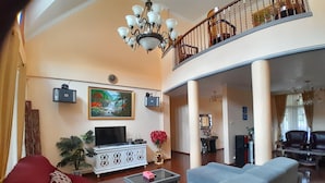 Unclassified image, 5 of 15, button - Villa Dinar Mountain Estate  (Bandung Barat)