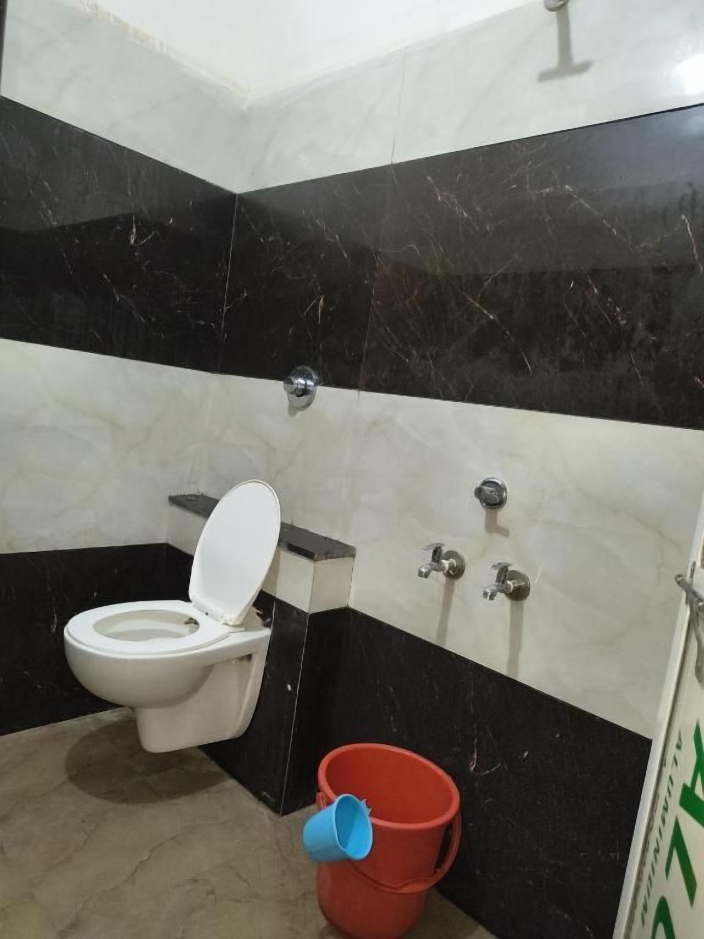 Double Room, Balcony, City View | Bathroom