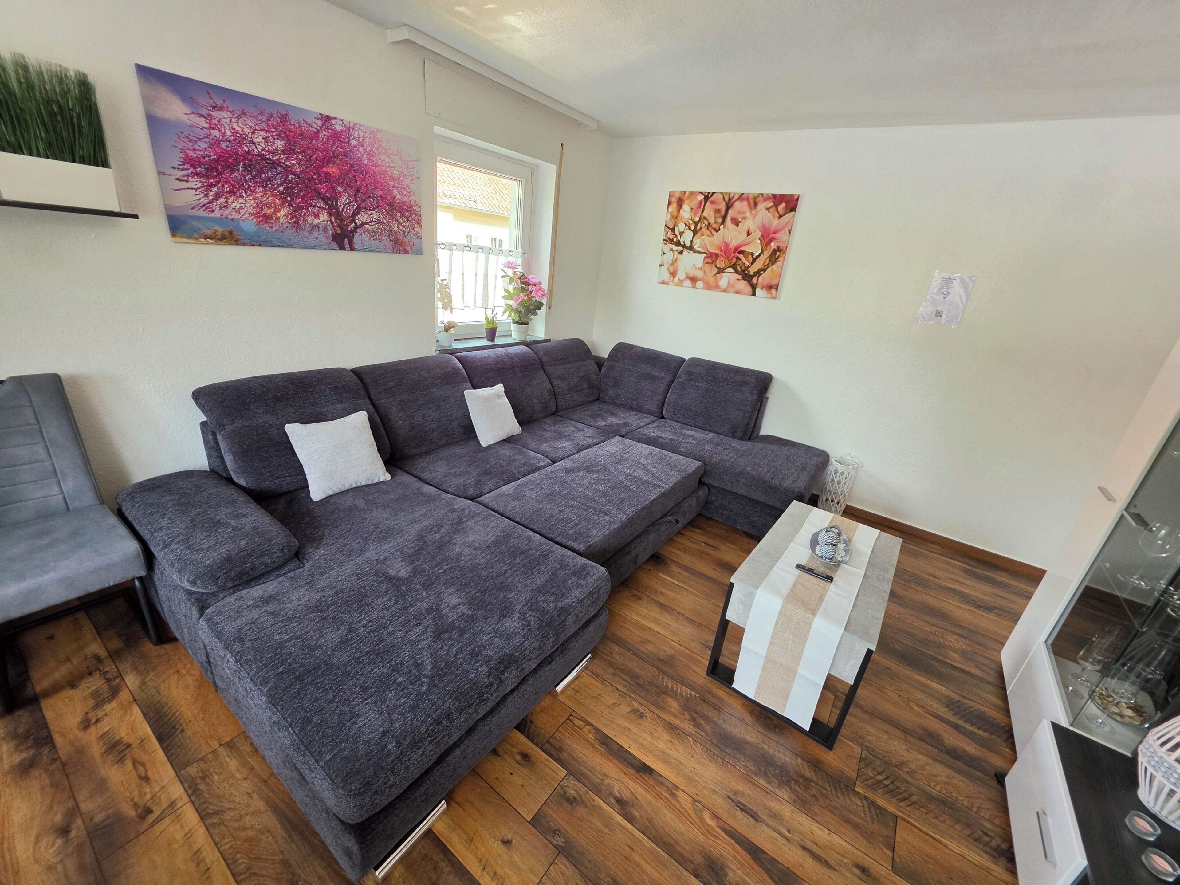 Exclusive, Bright Apartment With Balcony In The City, 1 Gbit Wifi, Boxspringbeds - 卡塞爾