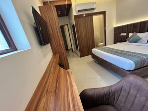 Room - Hotel Prime Elvista  (Zirakpur)
