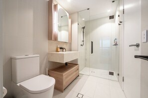 Unclassified image, 5 of 17, button - River View, Centre Stage - Luxury Apt on Casino (Brisbane City)