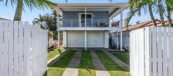 Ocean view villa - Walk to Beach & Margate Village - Pet-Friendly!