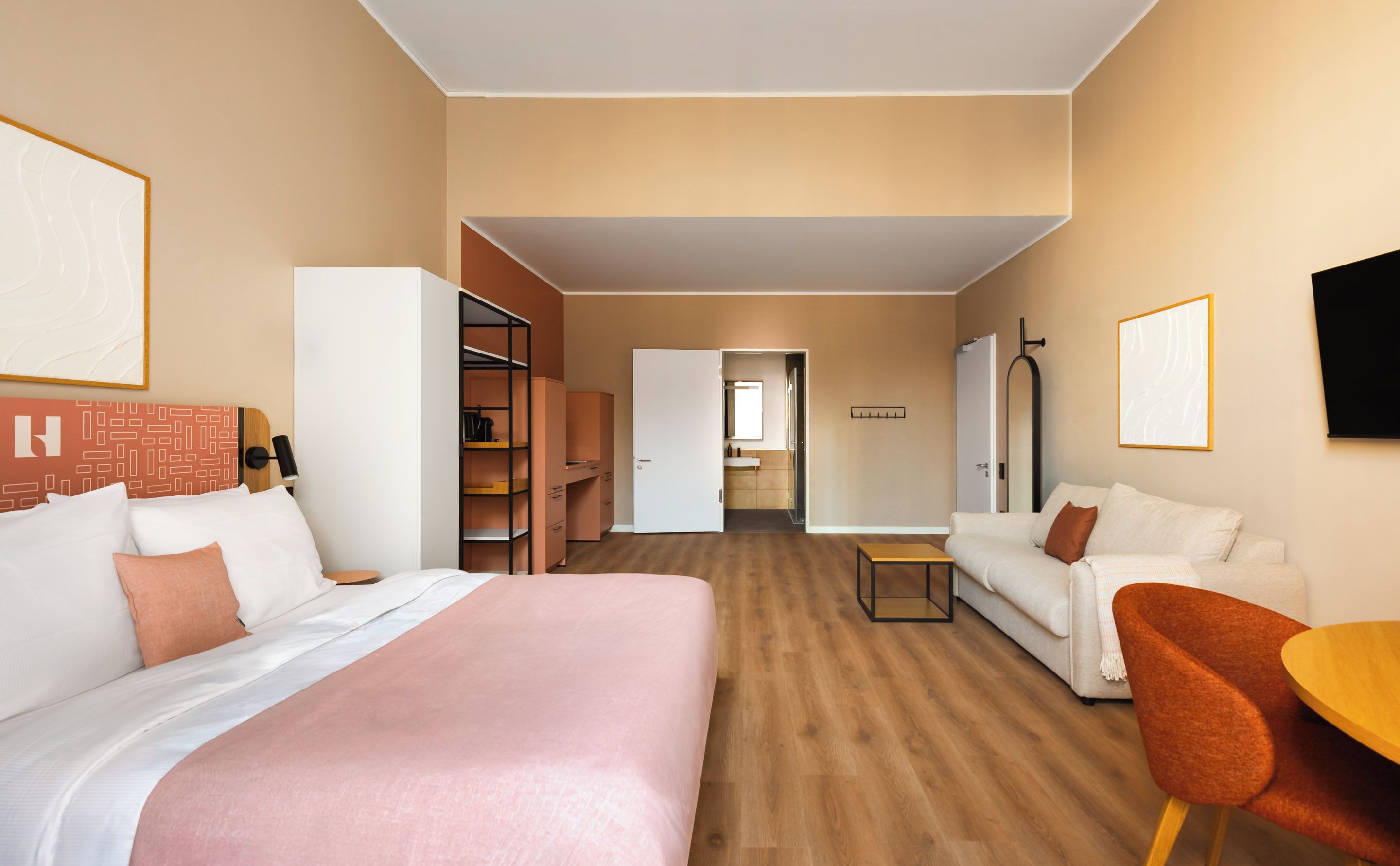 Comfort Suite (wheelchair accessible) | Desk, laptop workspace, blackout drapes, WiFi (free)