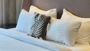 套房, 2 間臥室, 陽台, 山景 | 書桌、筆電工作空間、免費無線上網