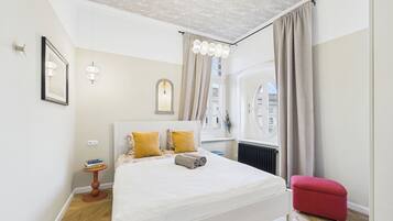 2 bedrooms, iron/ironing board, WiFi (free), bed sheets