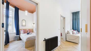 2 bedrooms, iron/ironing board, WiFi (free), bed sheets