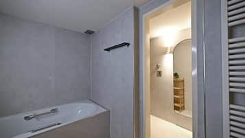 Appartamento Luxury, vista cortile | Bagno