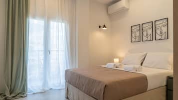 2 bedrooms, bed sheets