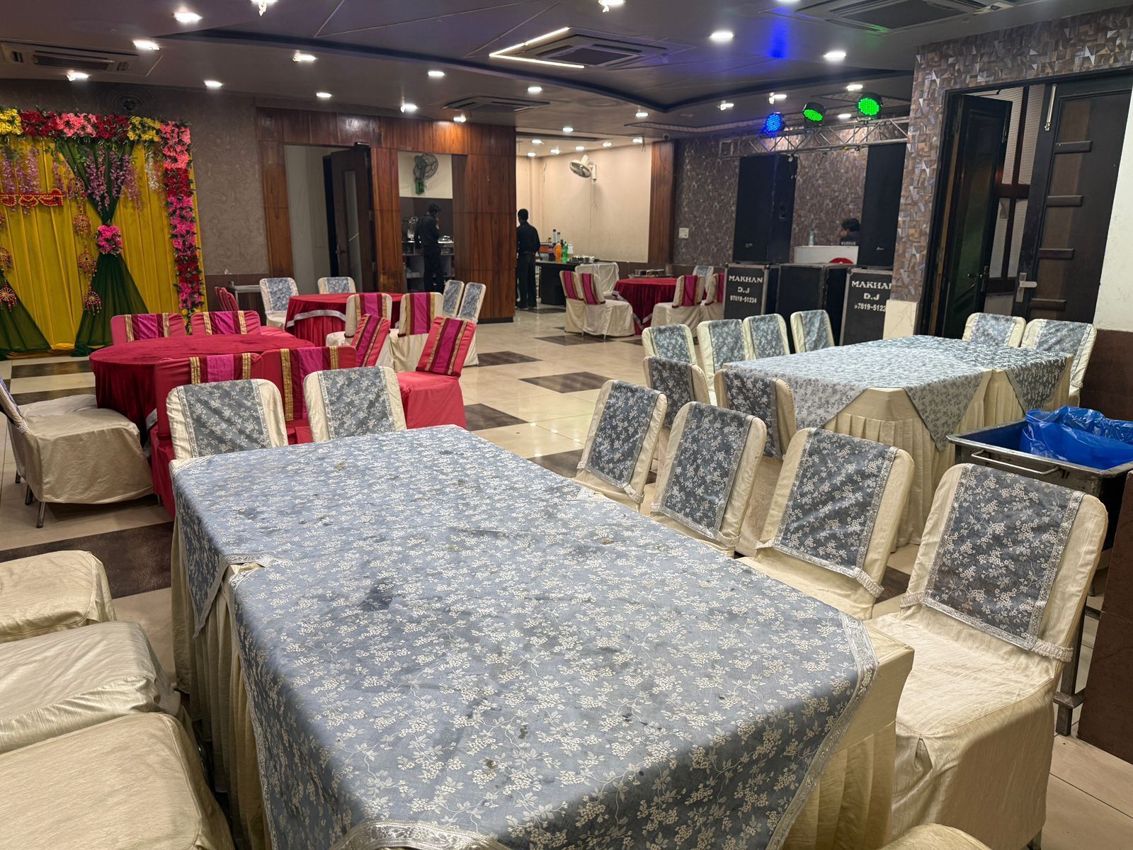 Banquet hall