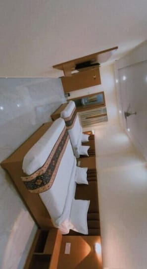 Unclassified image, 2 of 10, button - Hotel Royal Palace (Varanasi)