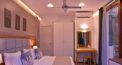Beachfront Villa - 40 Minutes Speedboat from Male/Airport