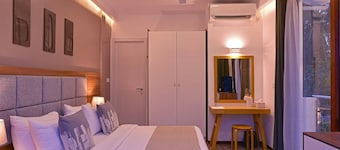 Beachfront Villa - 40 Minutes Speedboat from Male/Airport