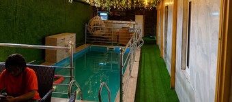 Golden Garden Hotel & Suites