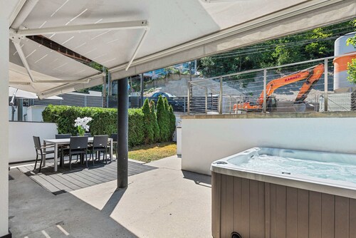 Villa Donau | Parking | Sauna | Whirlpool