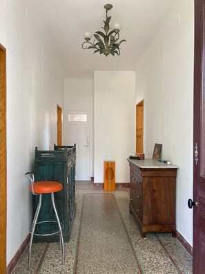 Lobby - Vrbo Property (Courthézon)