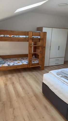 Arlinda Apartment with Shared Terrace and Wi-Fi