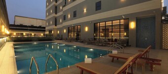 Azara Hotel