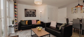 Coyle House sleeps 7 free parking