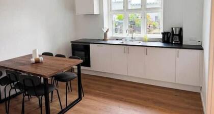 Newly renovated apartment • Close to the subway & downtown