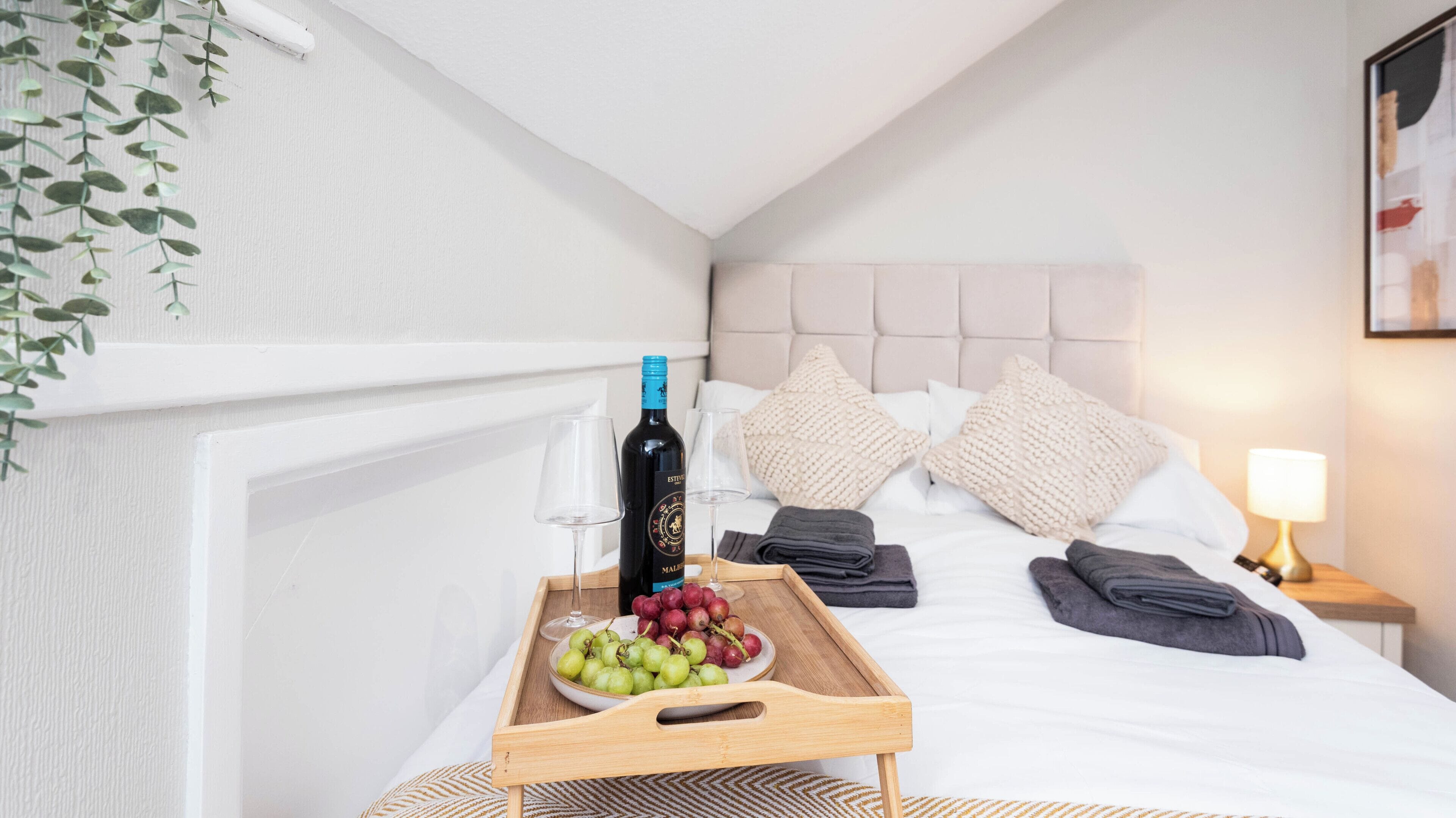Comfort Studio, 1 Double Bed, Non Smoking | WiFi (free), bed sheets