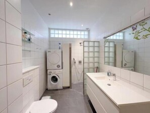 Een douche, een haardroger