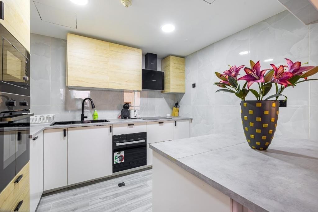 Apartamento, 3 habitaciones, bañera de hidromasaje, vistas a la laguna | Cocina privada
