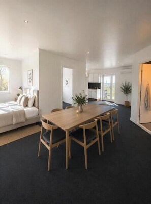 Dining - Large Apartment Near Køge Harbor • View of the Water (Køge)