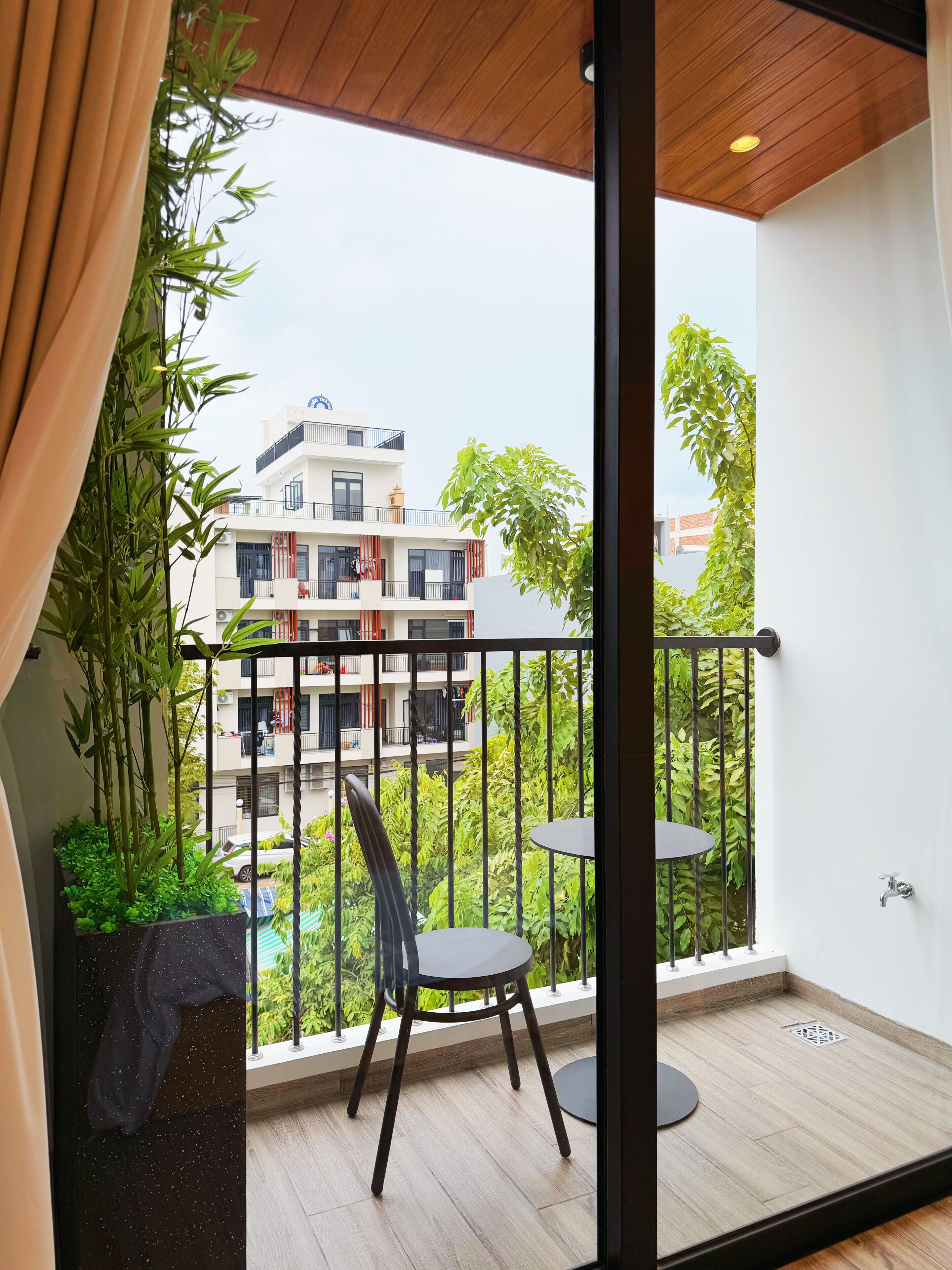 Studio Deluks, pemandangan kota | Interior
