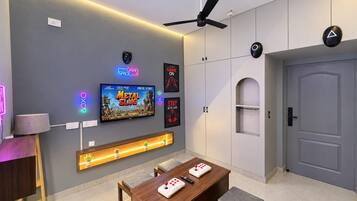 Apartamento Deluxe, balcón, vistas a la ciudad | Zona de estar