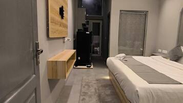 Deluxe Apartment, Balcony, City View