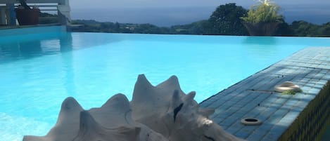 プール