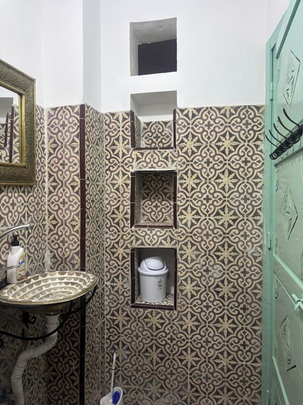 Family Apartment, City View | Bathroom