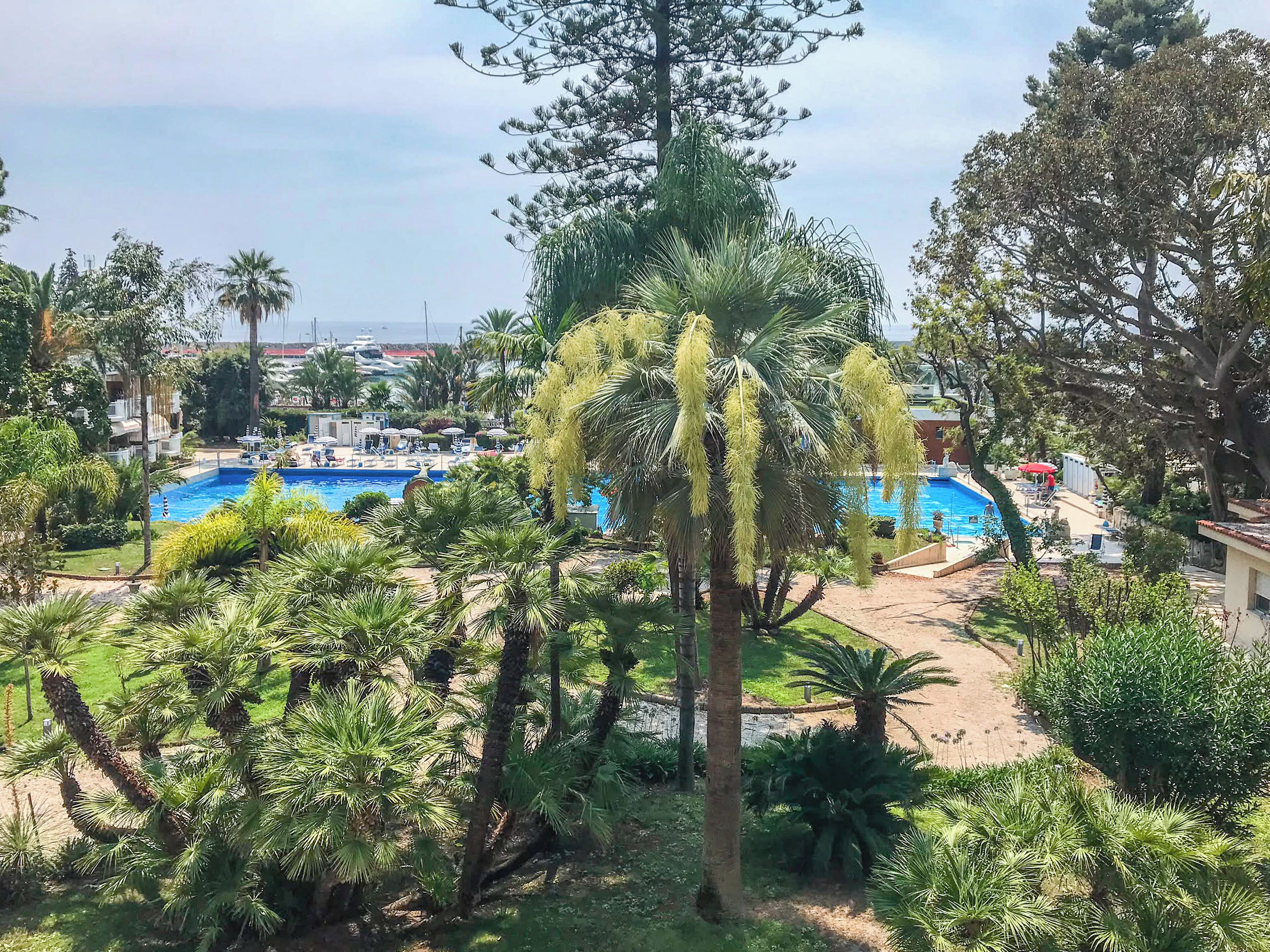 Appartamento, balcone, vista mare | Piscina | Piscina stagionale all'aperto