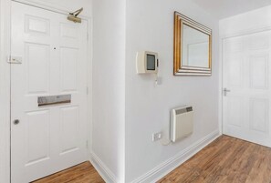 Interior - Flatzy - Quiet Sefton Park Luxury Apartment (Liverpool)