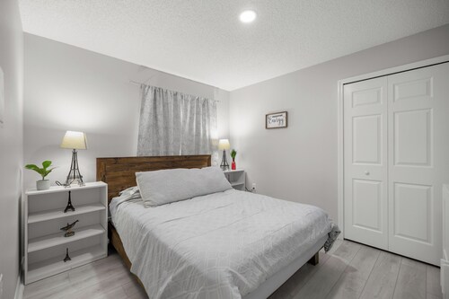 Cozy 3-bedroom house in perfect Ocala with AC for relaxing stays