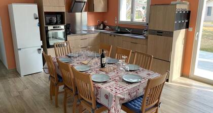 New home in the heart of the Médoc—4 bedrooms, garden, beaches 20 minutes away