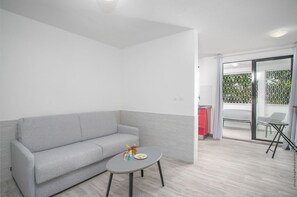 Living area - The Jewel of Terreville. T1. 5 minutes from the beaches. (Schœlcher)