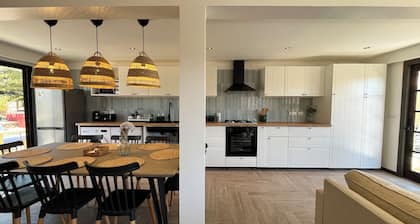 Newly remodeled house just steps from the beach and the wetland