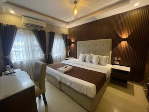 Deluxe Single Room, Hill View - Candys Exquisite Hotel (Ojodu Berger)